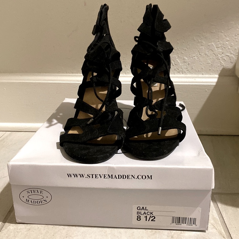 Steve Madden GAL black size 8.5.